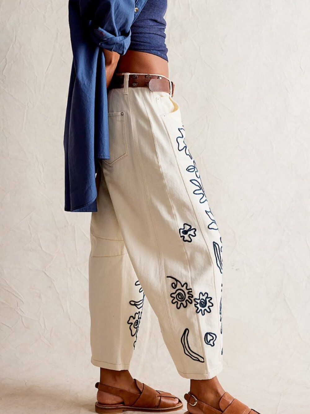 Free People Good Luck Barrel Soutache Floral Embroidered Ivory Combo Jeans 26-28 - Picture 4 of 7